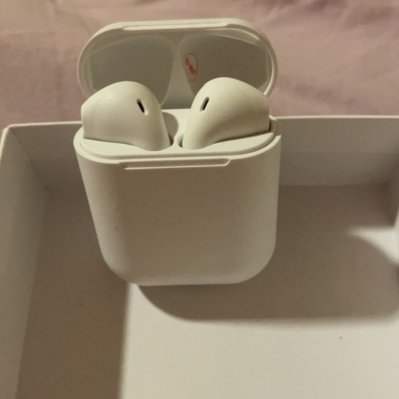 inPods 12 Macaron- white true wireless stereo v5.0 - Picture 2 of 6